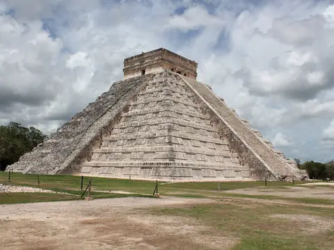 El Castillo en Chichén Itzá